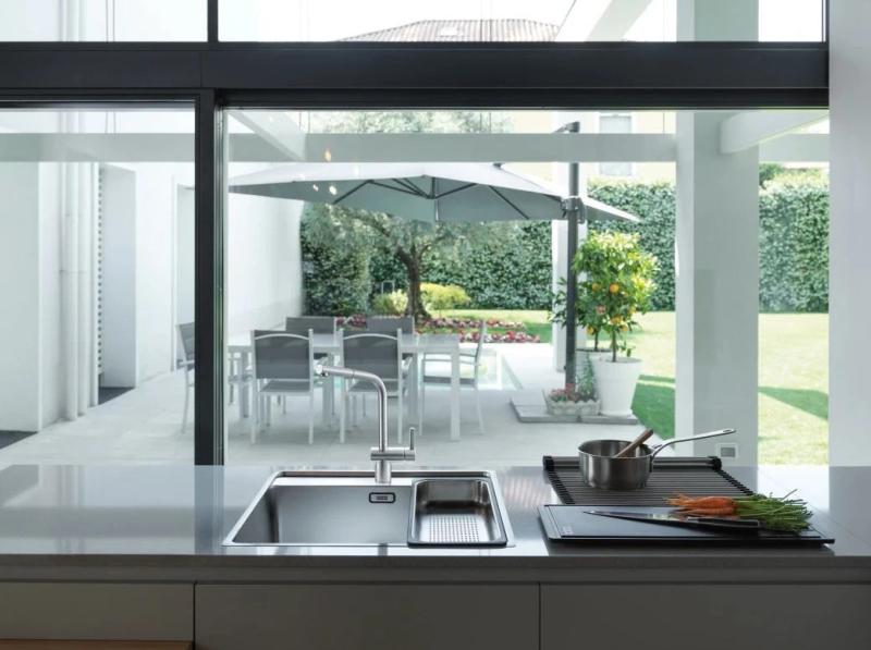 Franke rustfrit stål børstet køkkenhane Atlas Neo udtrækkelig tud inox 115.0521.438