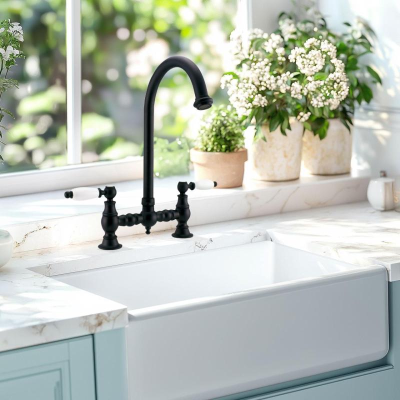 PB Nostalgisk Brokøkkenhane mat sort rund tud med hvide håndtag PBN.ZW.R.WH