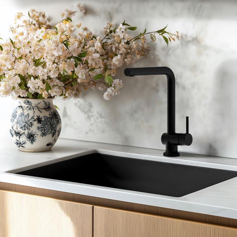 Ausmann Minta mat sort køkkenarmatur med drejbar tud 1208953747