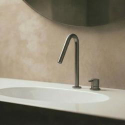 Waterevolution Flow 2-huls håndvaskarmatur PVD Gun Metal med lille V 120 mm udløb T1121VGME