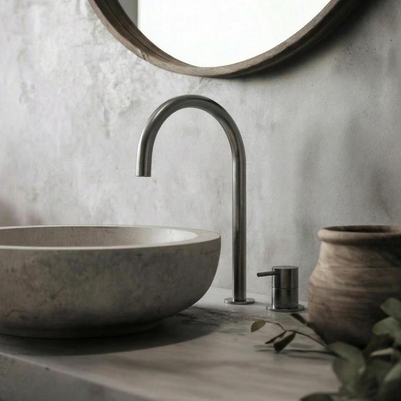 Waterevolution Flow 2-huls håndvaskarmatur PVD Gun Metal med høj U 200 mm udløb T1122UGME