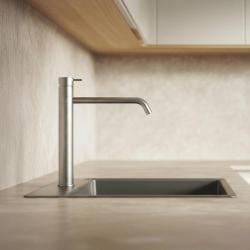 Waterevolution Flow køkkenarmatur PVD Gun Metal T150GME