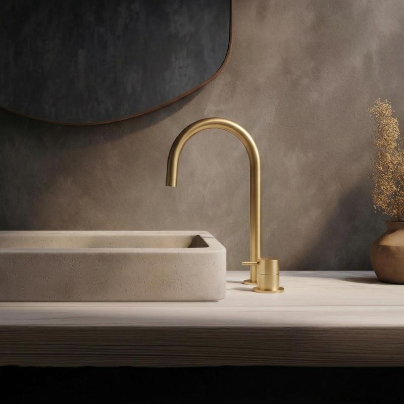Waterevolution Flow 2-huls håndvaskarmatur med høj U 200 mm udløb Light Gold T1122UWGE