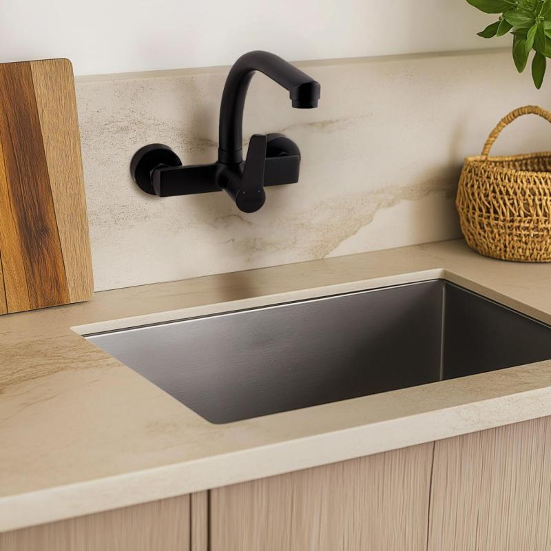 AquaTrimo Chopin køkkenvægarmatur med udløb ovenfra mat sort 21CP7073SW