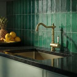 Edward Nostalgisk køkkenarmatur med svingtud Bronze klassisk 1208957129