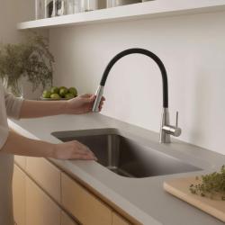 Quadri Preston køkkenarmatur i rustfrit stål med 2 funktioner og fleksibelt sort udtræk 1208957228