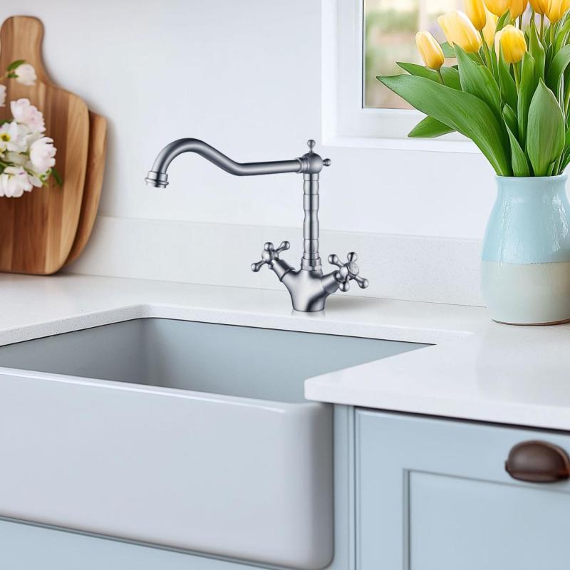 AquaTrimo Windsor klassisk køkken nostalgisk køkkenarmatur med vinklet tud, rustfrit stål 21WS7531NM