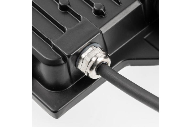 G-TECH LED projektør med bevægelsessensor,10W,1000lm,AC220-240V,50/60 Hz,PF>0,9,RA>80,IP65,120°,6000K,sort 1208959173