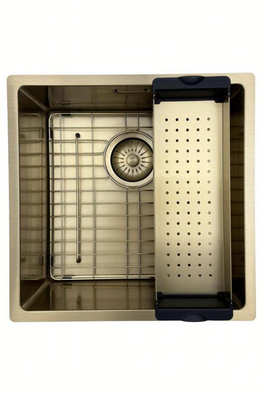 Pure.Sink Prestige køkkenvask 40x40 cm PVD Guld 10mm radius undermontering, planmontering og overmontering PPG4040-60