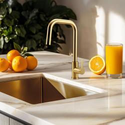 Pure. Sink Elite Steel Crystal-S køkkenarmatur PVD børstet guld med udtrækbar tud PS8050-60