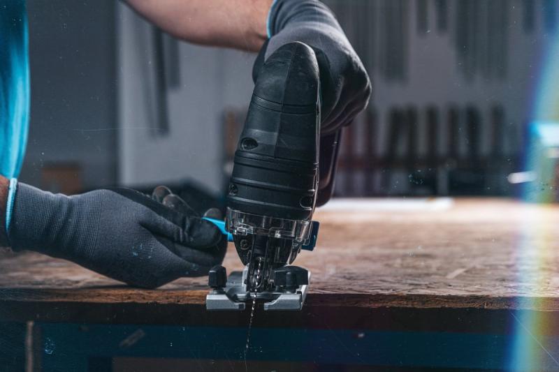 HÖGERT akku-stiksav, 18V, anti-vibrationshåndtag - uden batteri