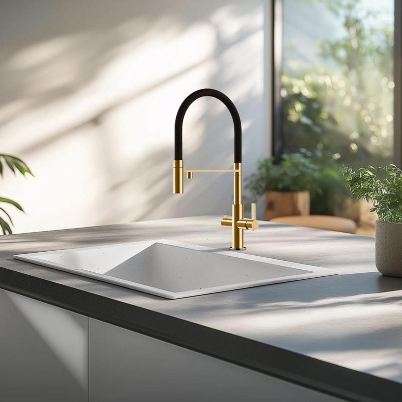 Ausmann Claridge 3-vejs Køkkenarmatur med Fleksibel Tud og Filtreret Vand – Guld - 1208970504