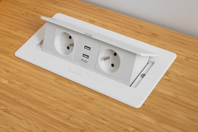 Blød udtrækkelig stikkontaktmodul.