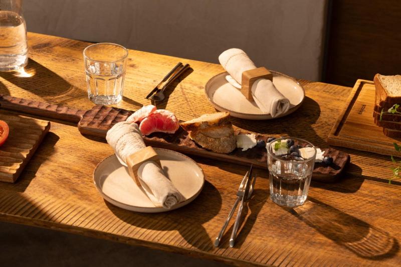 Woodsea Dunes Walnut- Valnødde træ Serveringsbræt 70x10cm 1208971549