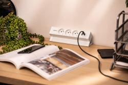 Basco møbelstik, 3 x stik med jordforbindelse, USB A+C, 1,5m kabel, hvid med montering