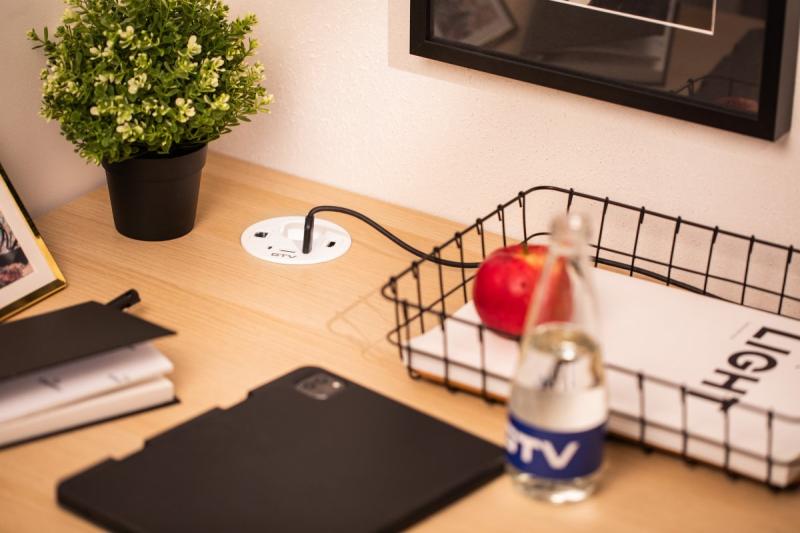 Møbelstik RONDO, 1xSCHUKO, 1xUSB-A, 2xUSB-C, HDMI, RJ45 kabel 1,5 m, hvid