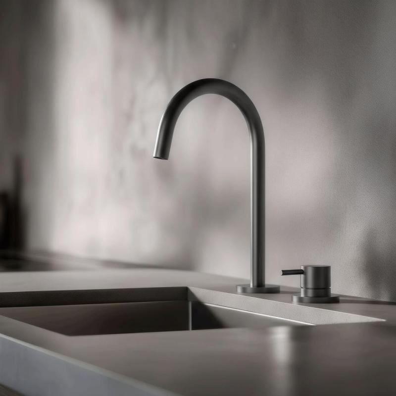 Pure.Sink Luxion 2-huls køkkenarmatur i gun metal med rund udløb PLX2HR-61