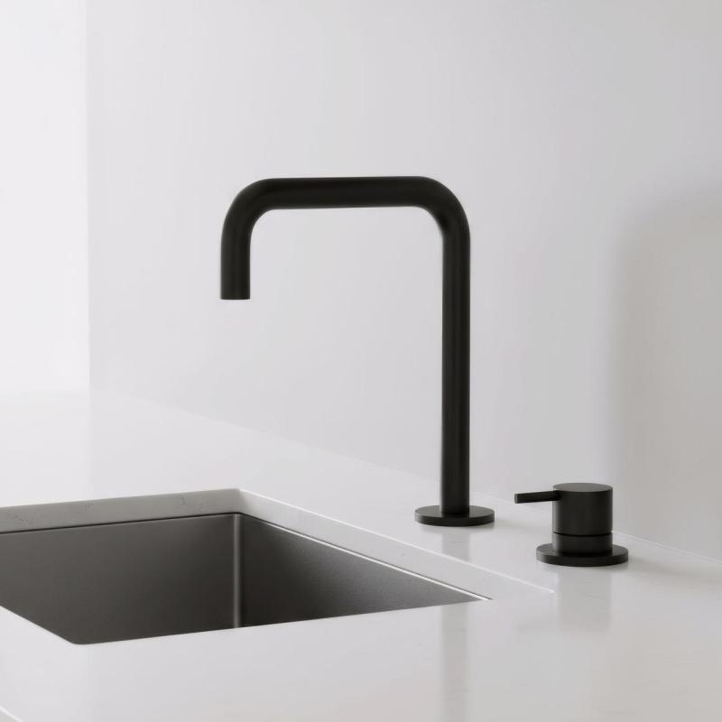 Pure.Sink Luxion 2-huls mat sort køkkenarmatur med U-udløb PLX2HU-10