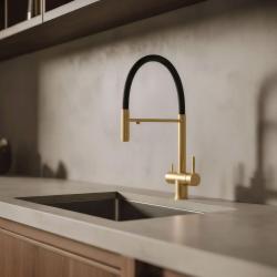 Pure.Sink Elite Steel Flex 3-vejs PVD børstet guld køkkenarmatur med fleksibel tud og filtreret vand PS8110-60